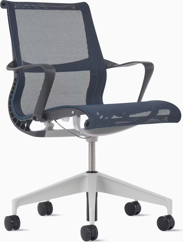 Setu Chair, With Arms