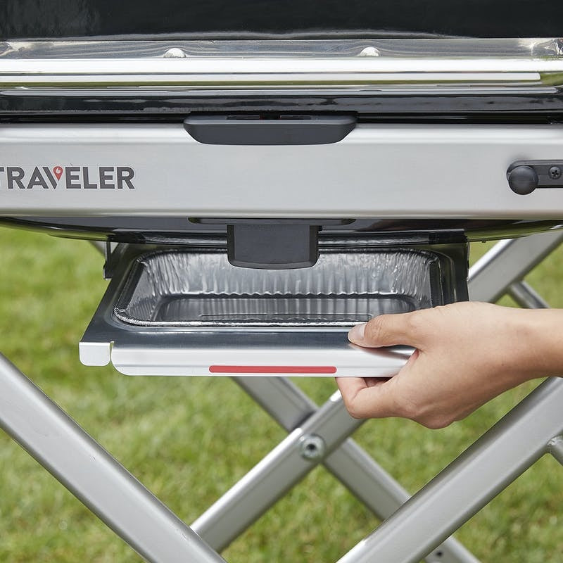 WEBER TRAVELER PORTABLE GAS GRILL