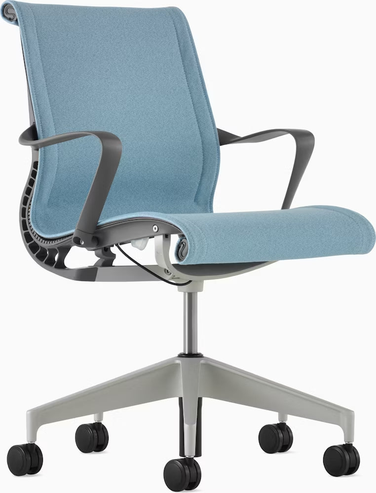 Setu Chair, With Arms