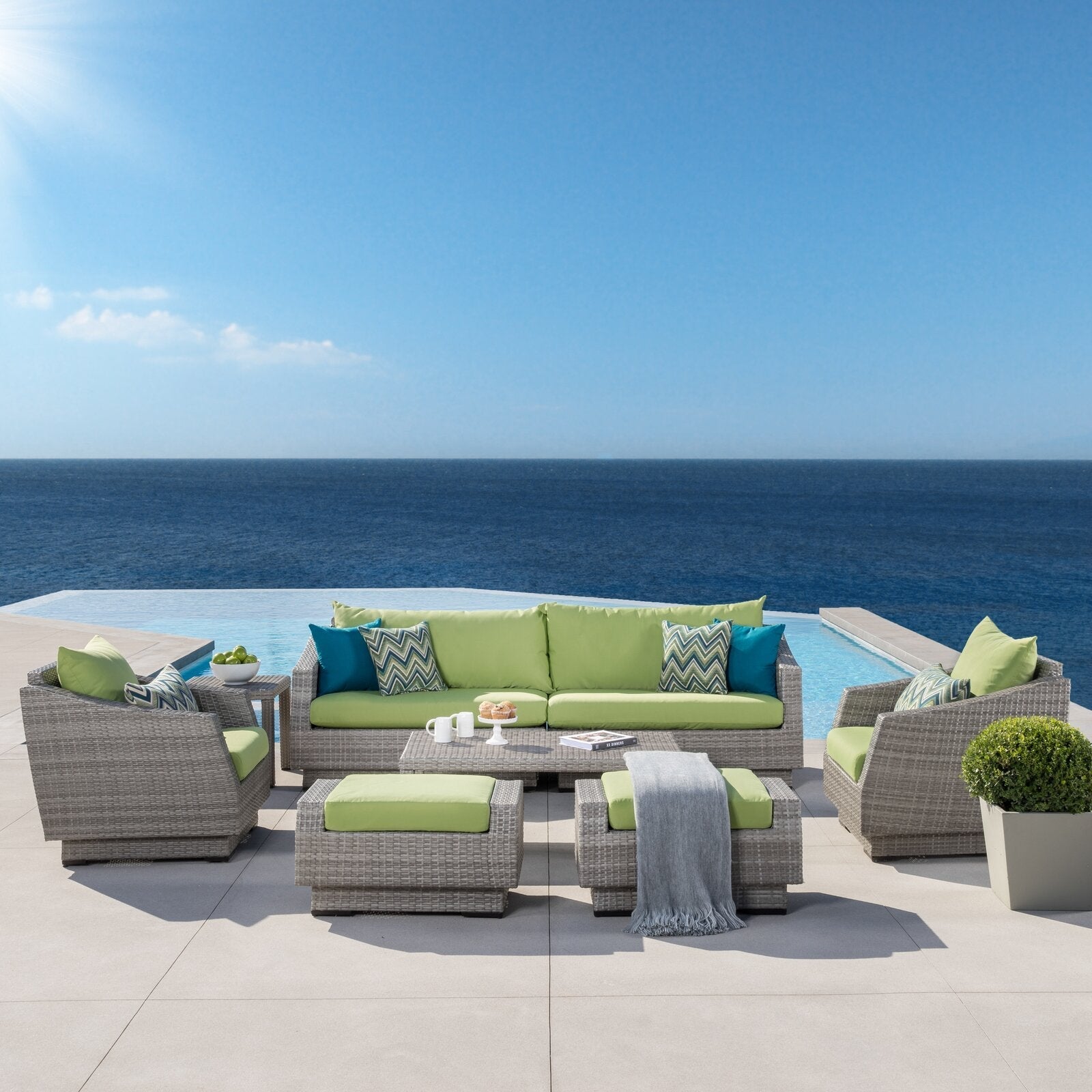 Rittenhouse 7 - Person Seating Group with Cushions