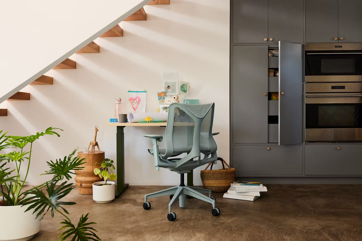 Cosm Chair, Mid Back
