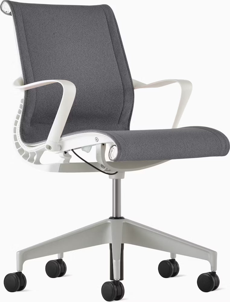 Setu Chair, With Arms