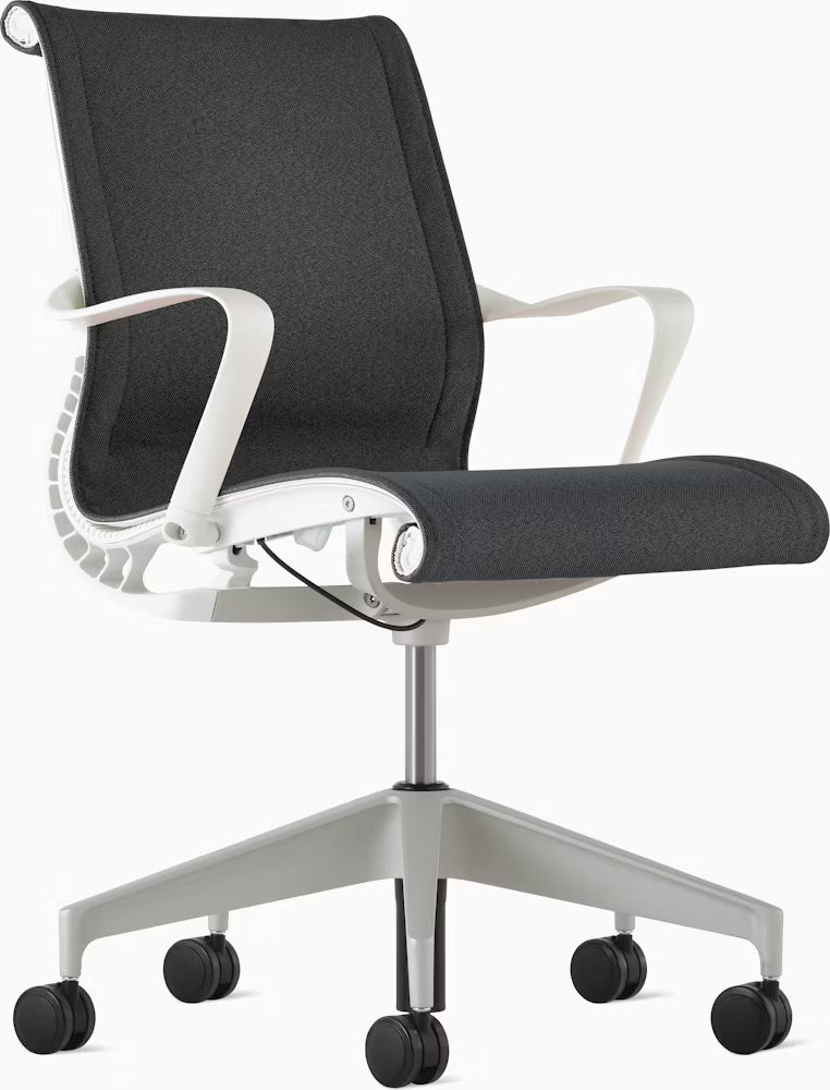 Setu Chair, With Arms