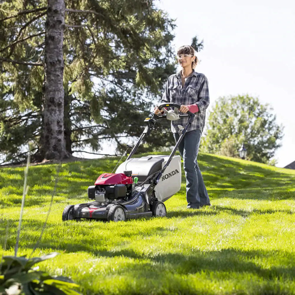 21 In. Nexite Deck Self Propelled 4-in-1 Versamow Hydrostatic Lawn Mower with GCV200 Engine Auto Choke and Roto-stop