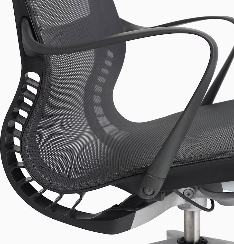 Setu Chair, With Arms