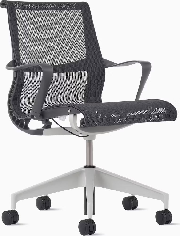 Setu Chair, With Arms